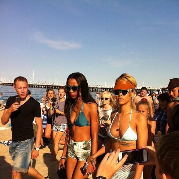 Rihanna w Polsce. Rihanna na plaży w Gdyni