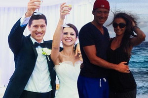 Robert Lewandowski z żoną na Seszelach