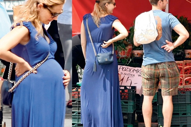 Ciężarna Małgorzata Socha z mężem kupują owoce