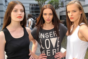 TOP MODEL W INDIACH