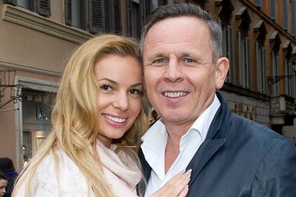 Izabela Janachowska i Krzysztof Jabłoński zaręczyli się. pierścionek zaręczynowy Izabeli Janachowskiej