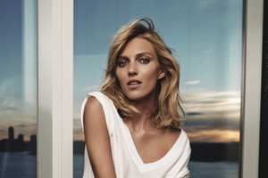 Anja Rubik w magazynie "Viva!". Tak wygląda światowe życie topmodelki