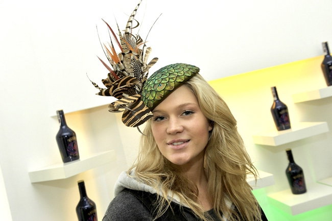 Baileys by Philip Treacy_stylistka Zofia Ślotała