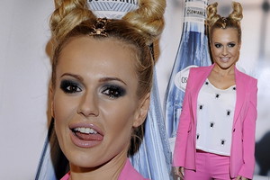 Doda w eleganckiej stylizacji na pokazie Zienia