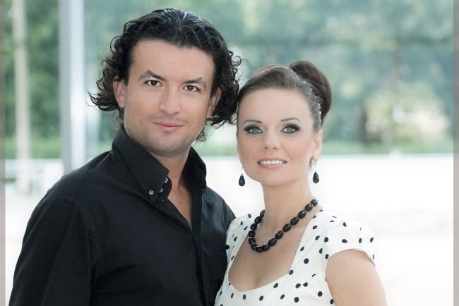 Krystian Adam i Justyna Reczeniedi - głosy projektu Co-Opera