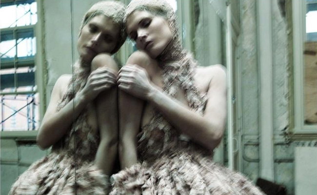 Małgosia Bela w teatralnej sesji dla czerwcowego I-D