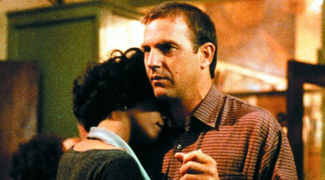 Kevin Costner opowiada o Houston!