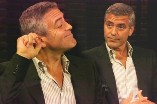 George Clooney robi dziwne miny!