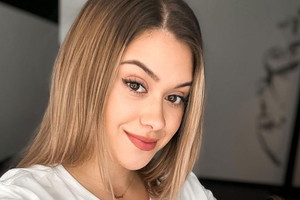 Sylwia Przybysz wyglądająca, jak Shakira