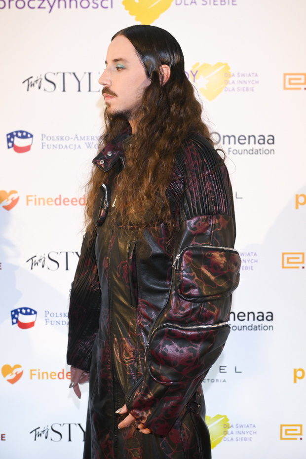 Michał Szpak na gali Gwiazdy Dobroczynności