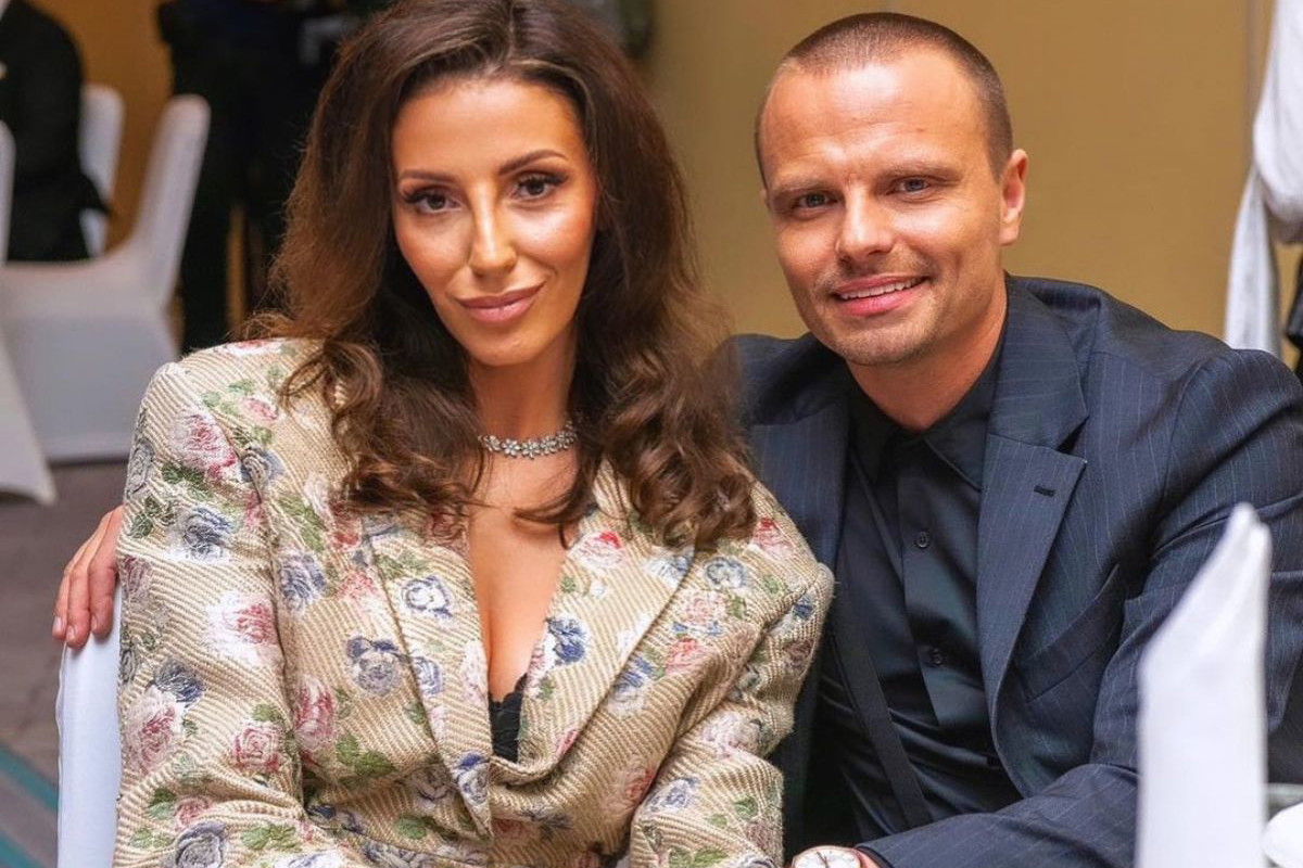 Marcin Hakiel z partnerką