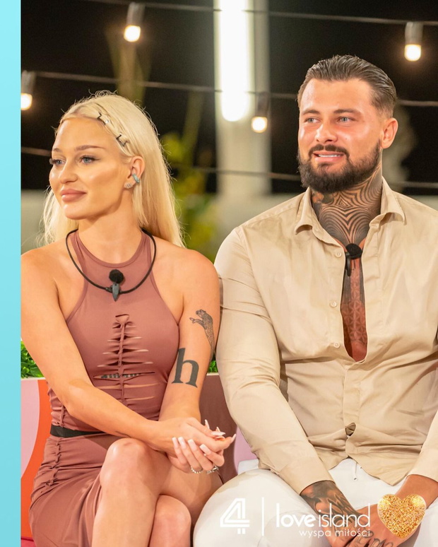Sofi i Albert w "Love Island" 8