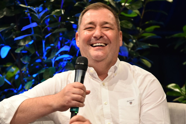 Jacek Rozenek pokazał nową partnerkę