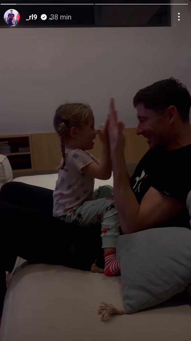 Tak Robert Lewandowski spędza czas z Laurą