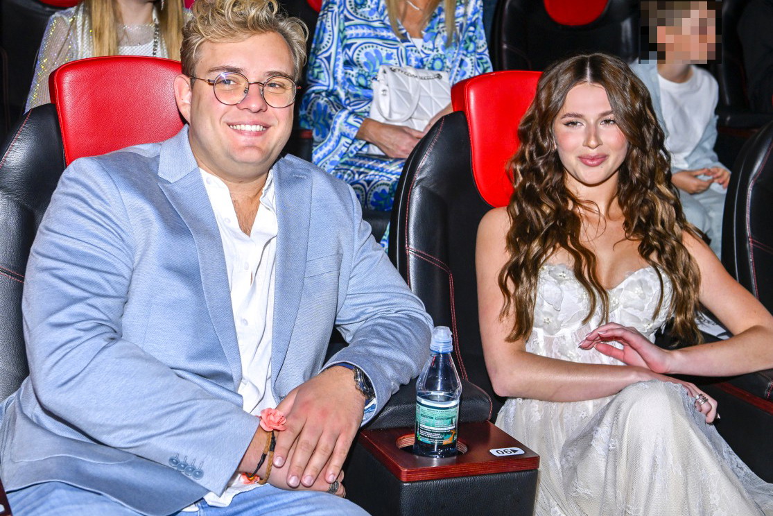 Roksana Węgiel, Kevin Mglej