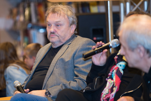 Budka Suflera w żałobie