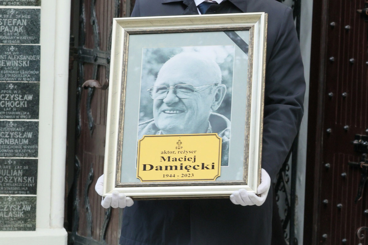Przemowa Matyldy Damięckiej na pogrzebie Macieja Damięckiego