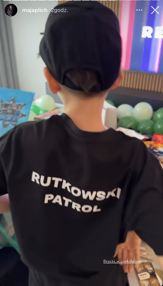 Maja Rutkowski pokazuje prezenty syna