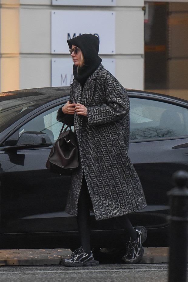 Agnieszka Woźniak-Starak w sneakersach Balenciaga za 4 tys zł