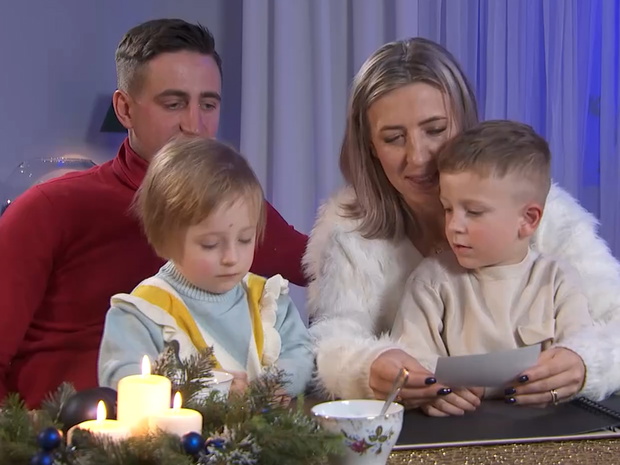 Małgorzata Borysewicz z dziećmi w świątecznym Rolnik szuka żony