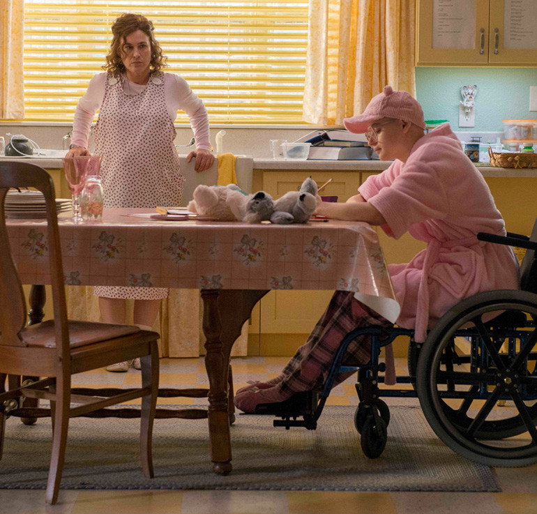 Historia Dee Dee Blanchard i Gypsy Rose. Kadr z filmu "The Act"