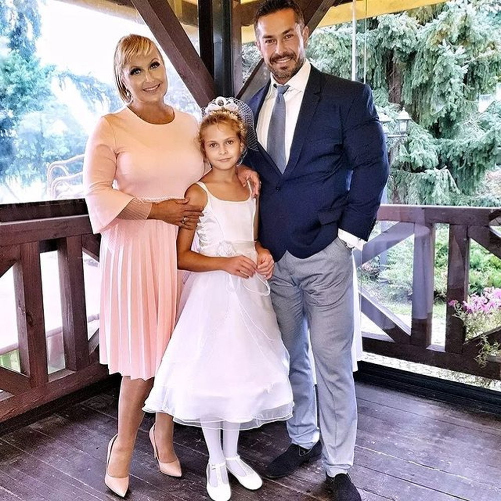Kasia Skrzynecka na komunii córki