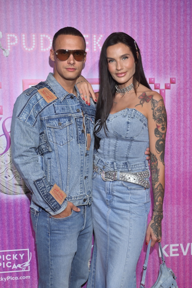 Karolina Gilon i Mateusz z Love Island na imprezie Pudelek Pink Party