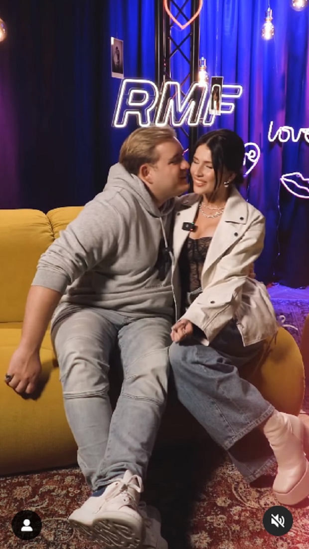 Kevin Mglej nagle pocałował Roksanę Węgiel
