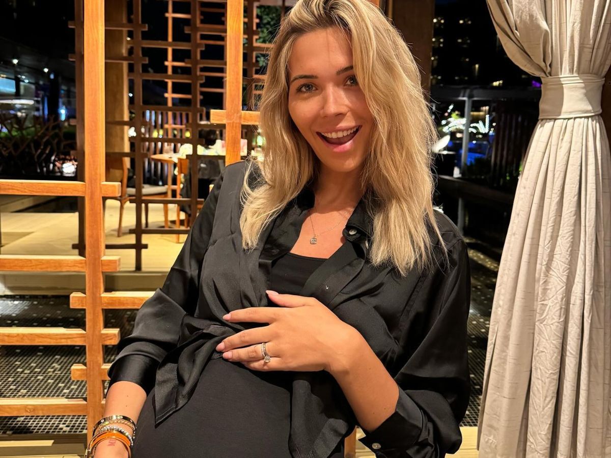 Sandra Kubicka pokazała brzuszek