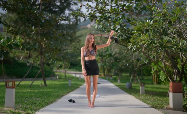 Jessi z Hotel Paradise