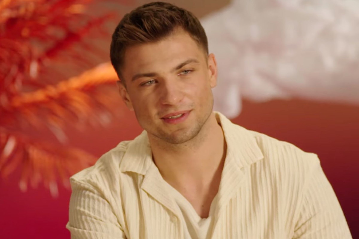 Adrian z Love Island