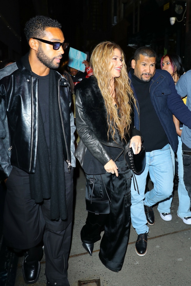 Shakira, Lucien Laviscount