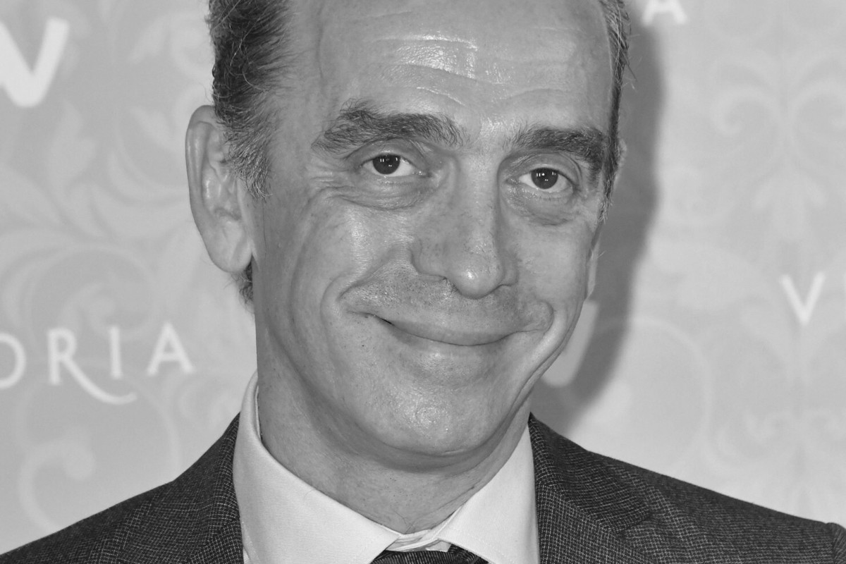Adrian Schiller
