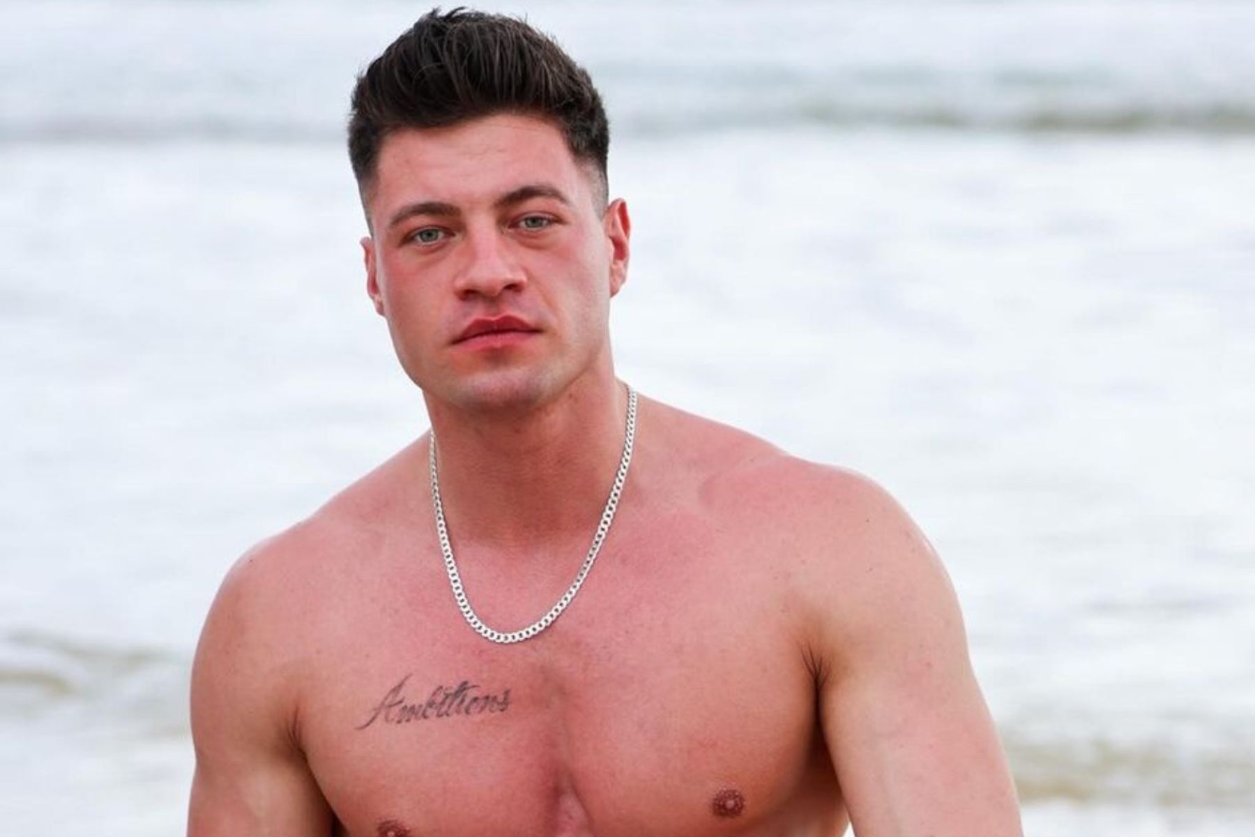 Bartek z Hotelu Paradise