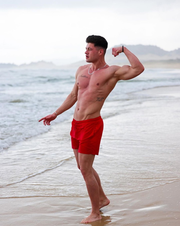 Bartek z Hotelu Paradise