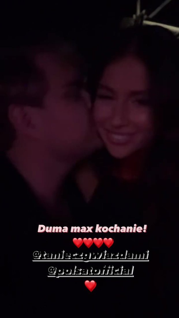 Roksana Węgiel i Kevin Mglej się całują