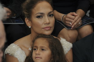 Jak dziś wygląda córka Jennifer Lopez? 14-latka jest podobna do pięknej mamy?