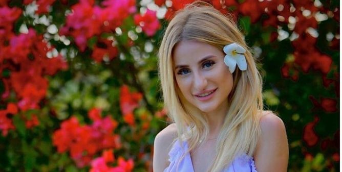 Ania z "Hotel Paradise"
