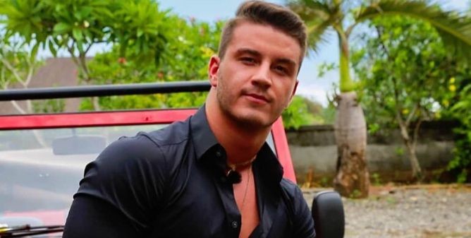 Adam Radziszewski z "Hotelu Paradise"