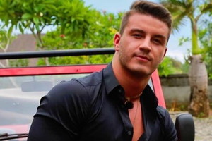 Adam Radziszewski z "Hotelu Paradise"