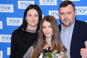 Roksana Węgiel z rodzicami