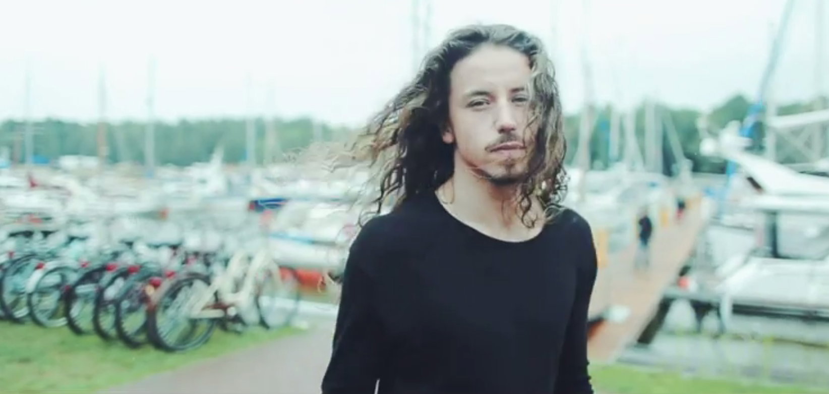 Michał Szpak - nowy teledysk "Rosanna"