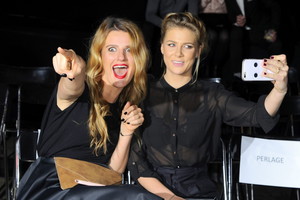 Zosia Zborowska i Marta Wierzbicka na pokazie Roberta Kupisza