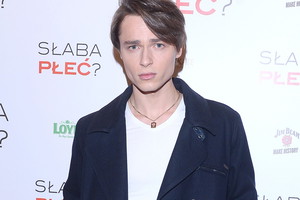Patryk Pniewski na premierze filmu "Słaba płeć"