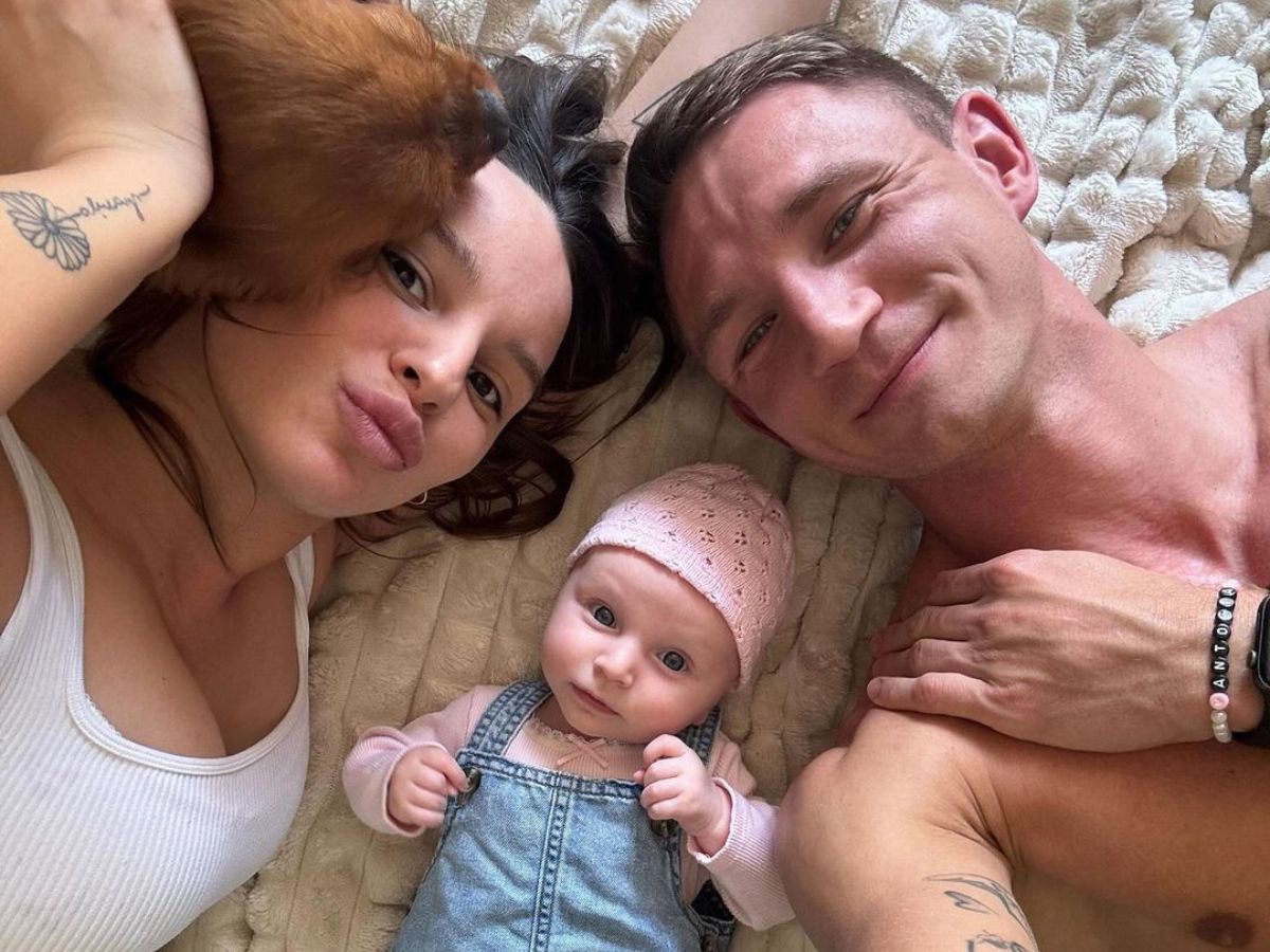 Paulina i Jakub Rzeźniczakowie z córką