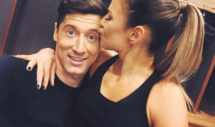 Anna Lewandowska całuje Roberta