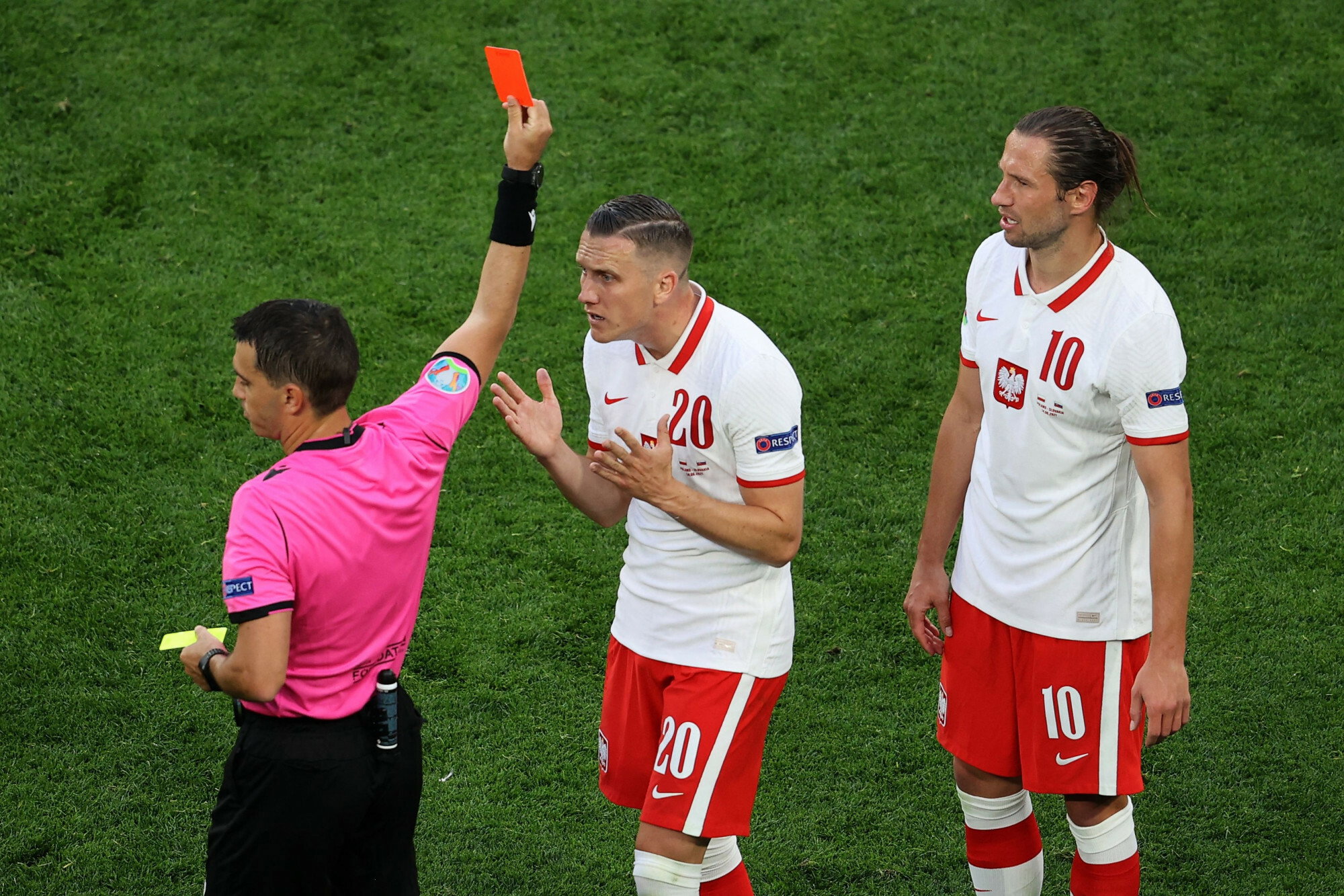 Grzegorz Krychowiak czerwona kartka na EURO 2020