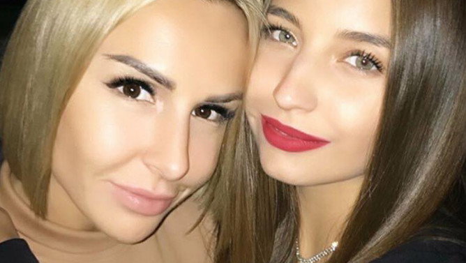 Blanka Lipińska i Julia Wieniawa