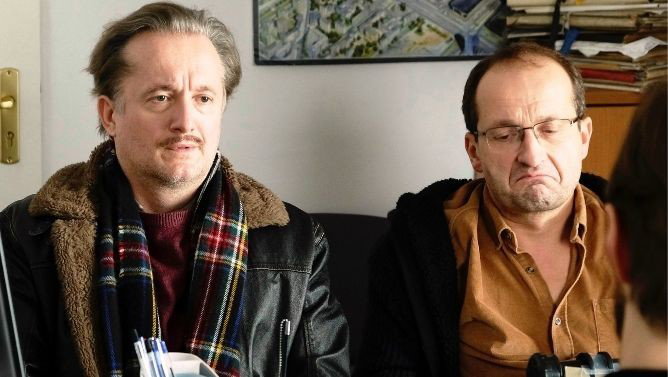 Robert Górski i Mikołaj Cieślak w serialu "Piękni i bezrobotni"