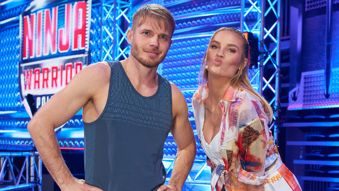 Tomasz Ciachorowski i Karolina Gilon na planie Ninja Warrior Polska
